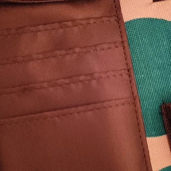 Thirty-One polka-dot wristlet - Picture 8 of 8